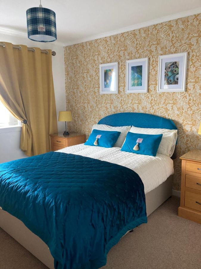 Twenty Seven Bed & Breakfast Stornoway  Exterior photo